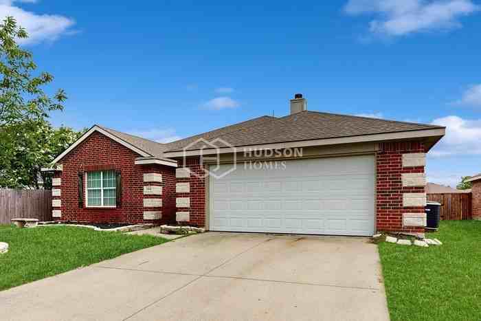 2908 Mockingbird St - Photo 4 of 30
