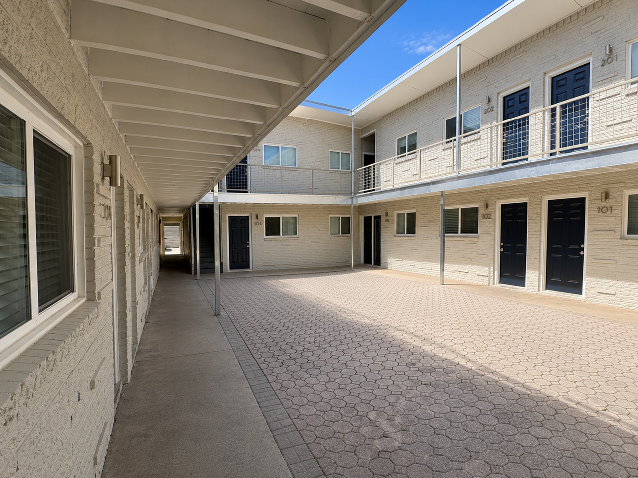 5005 San Jacinto St - Photo 2 of 20