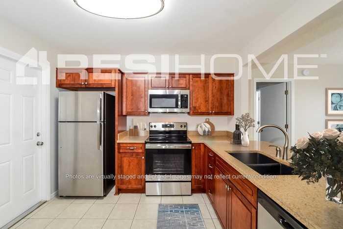 2908 Gimlet Dr - Photo 2 of 19