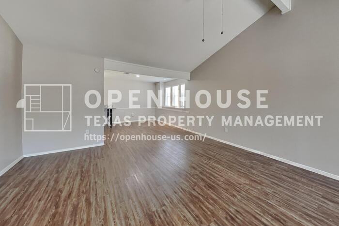 22702 Market Square Ln - Photo 5 of 20