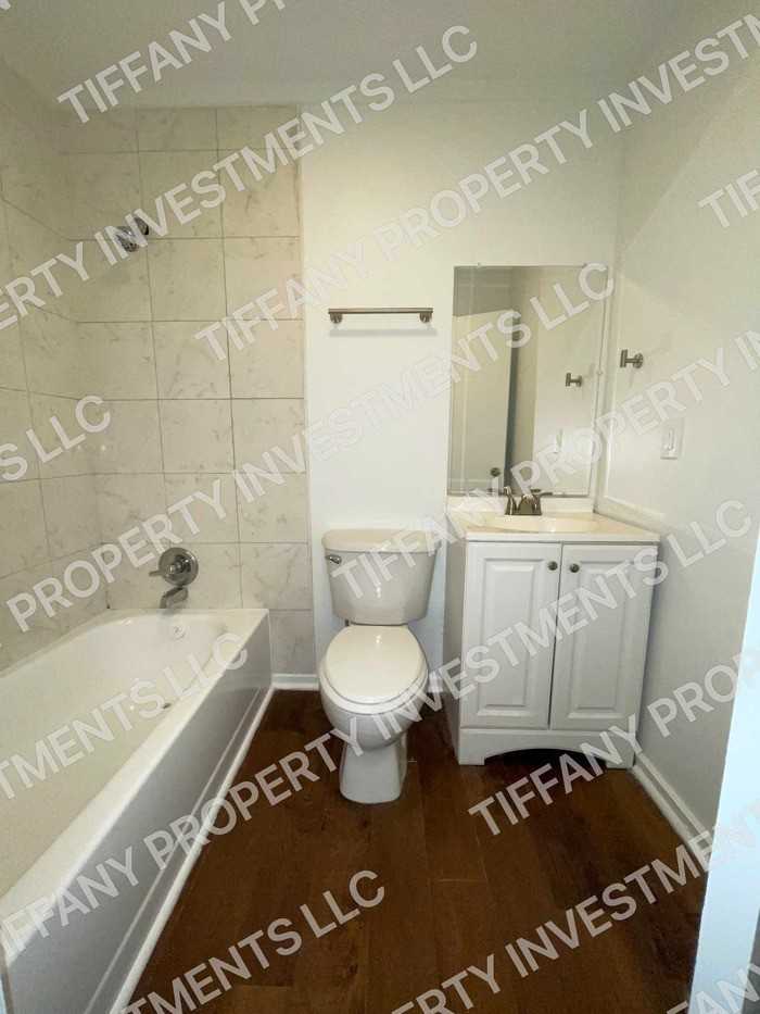 936 Sycamore Ave #A - Photo 6 of 9