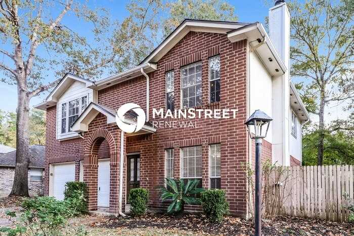 18442 Hollow Oaks Cir - Photo 4 of 17