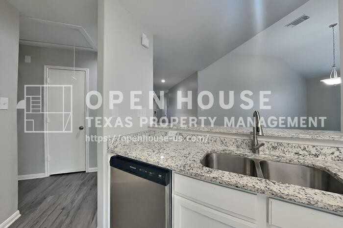 2519 Fox Water Dr - Photo 7 of 21