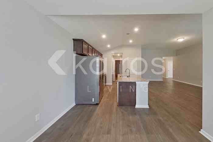 104 Saint Matthew Way - Photo 6 of 24