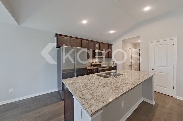 104 Saint Matthew Way - Photo 7 of 24