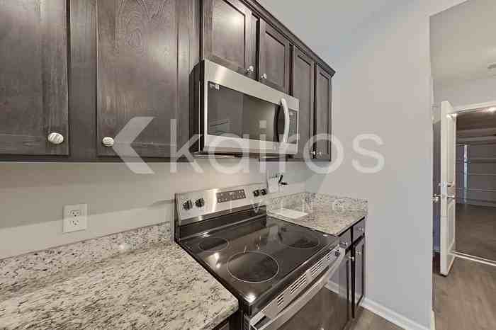 104 Saint Matthew Way - Photo 7 of 23