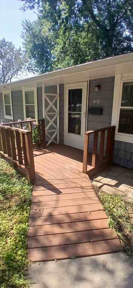412 N Cochise Dr