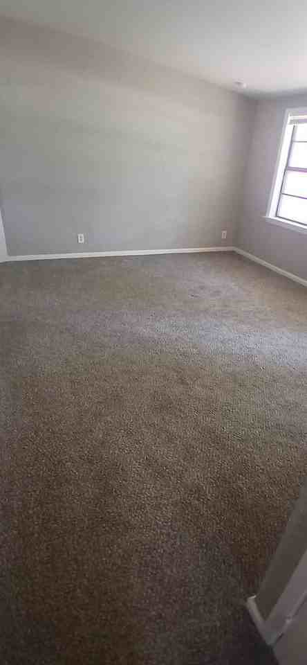 412 N Cochise Dr - Photo 6 of 30