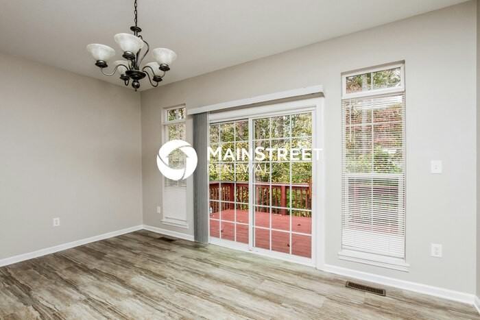 801 Stratford Rd - Photo 5 of 16
