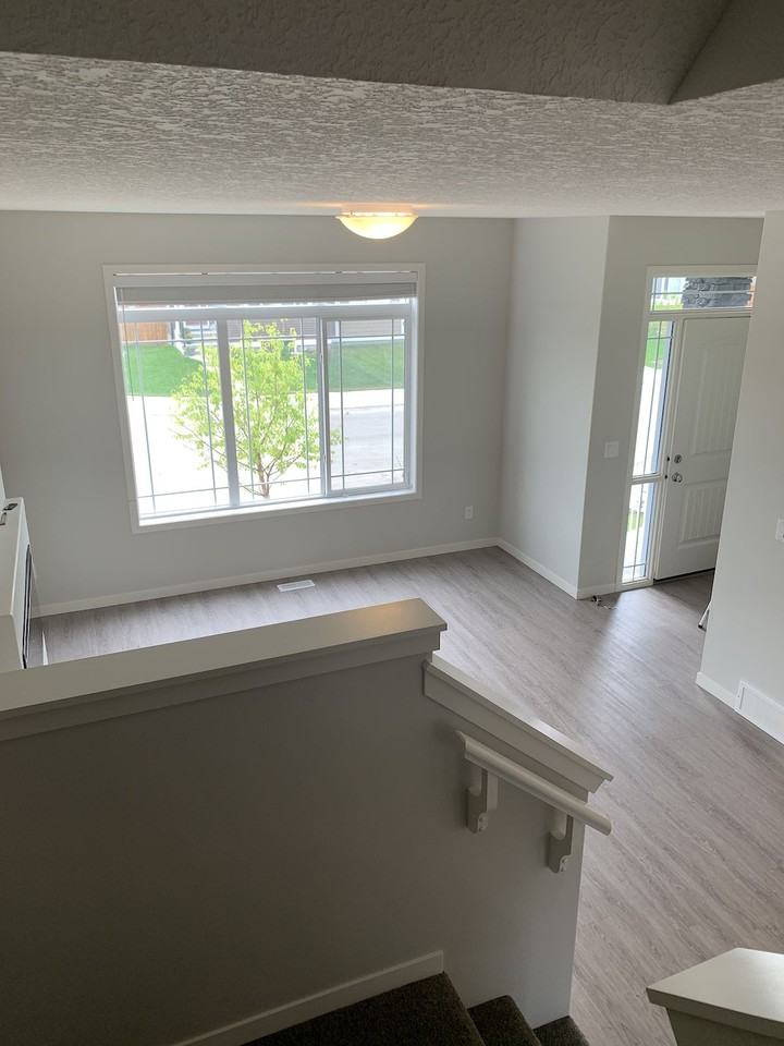 26 Willow Cres - Photo 7 of 10