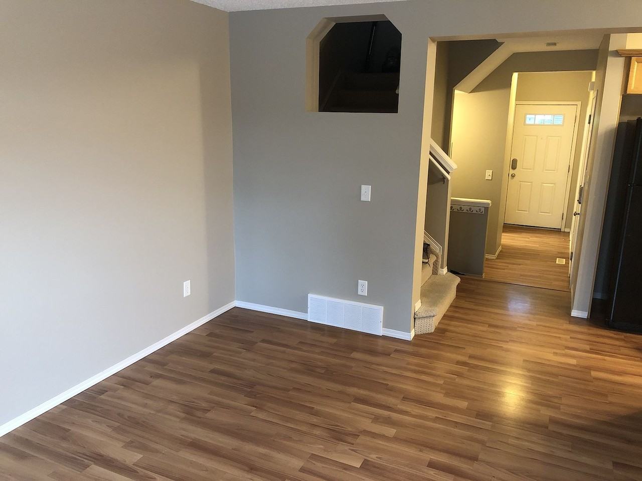 63 Vaughn Ave - Photo 7 of 29