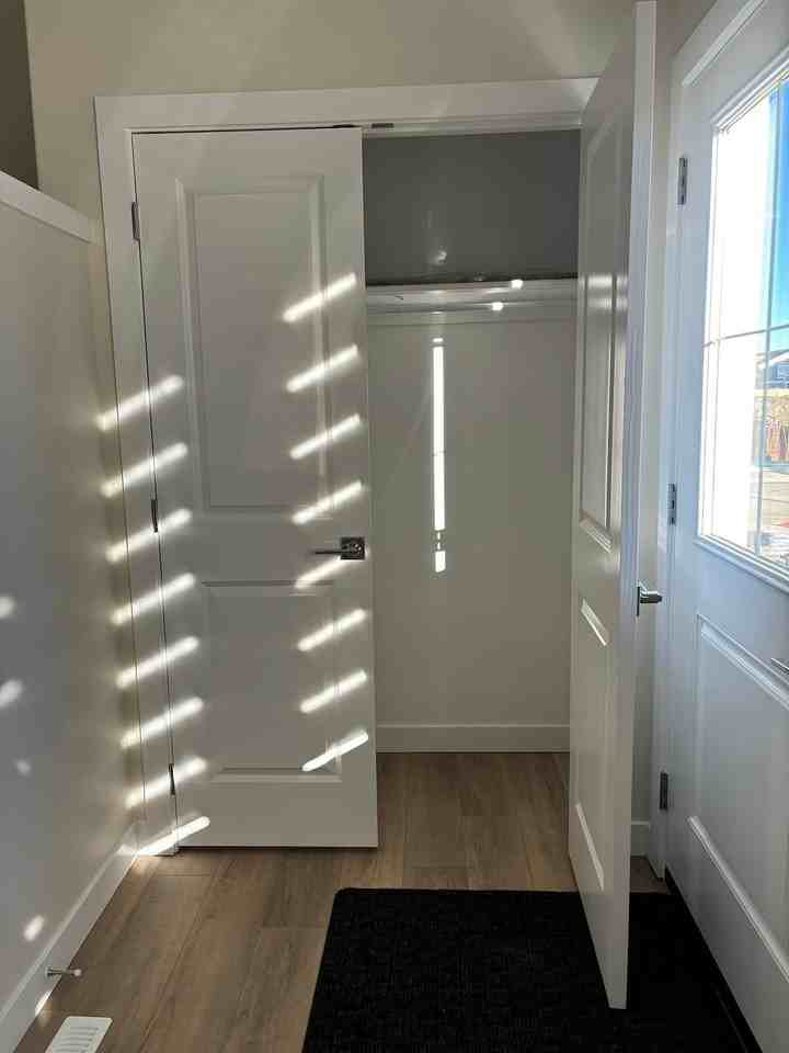 20968 20 Ave Nw - Photo 3 of 27