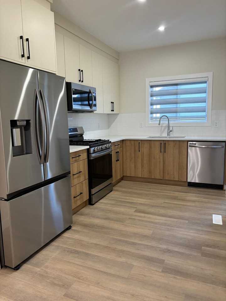 20968 20 Ave Nw - Photo 7 of 27