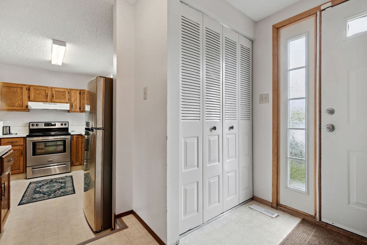 3115 119 St Nw - Photo 4 of 24