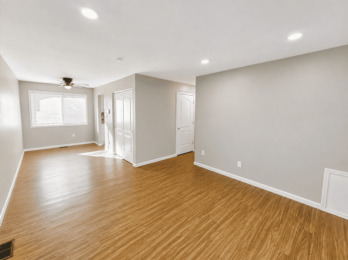 4325 Fair Oaks Rd #4 - Photo 4 of 14