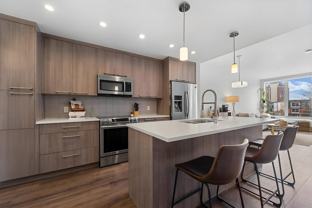 317 22 Ave Sw - Photo 1 of 1