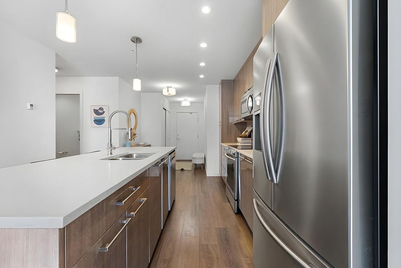 317 22 Ave Sw - Photo 5 of 17