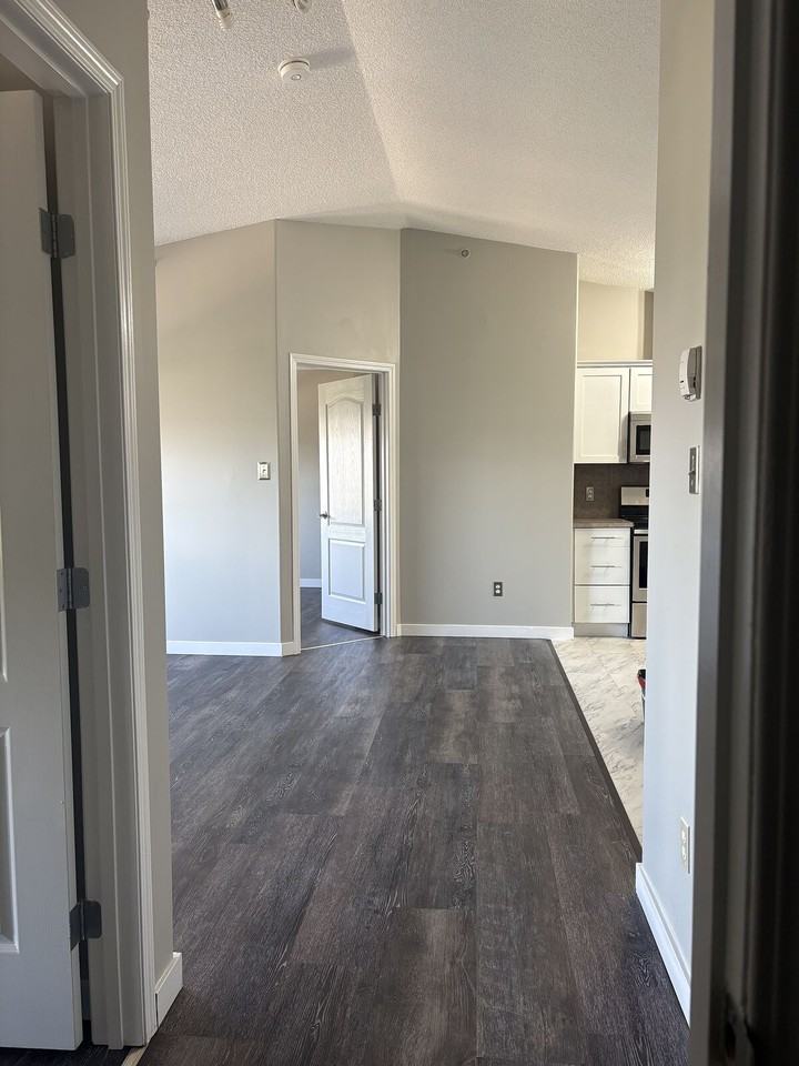 9357 Park Place Terwillegar Terrace - Photo 2 of 8