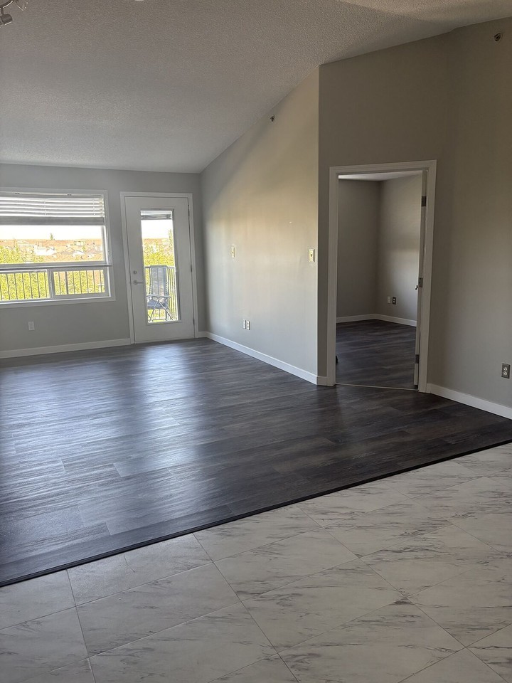9357 Park Place Terwillegar Terrace - Photo 3 of 8
