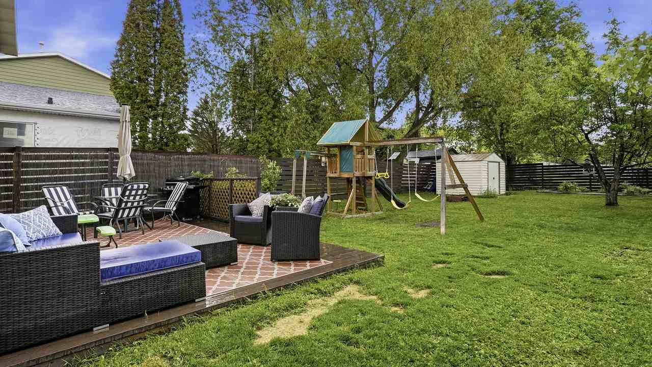 5507 51 Ave - Photo 2 of 32