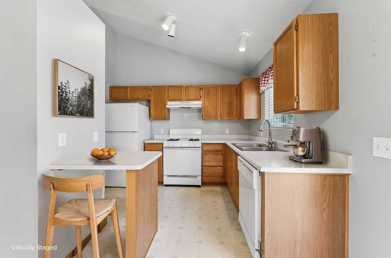 17725 Chandler St #NA - Photo 3 of 16