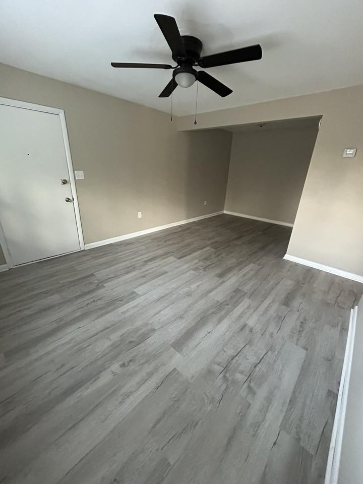 49 Farmer St #A4 - Photo 2 of 8