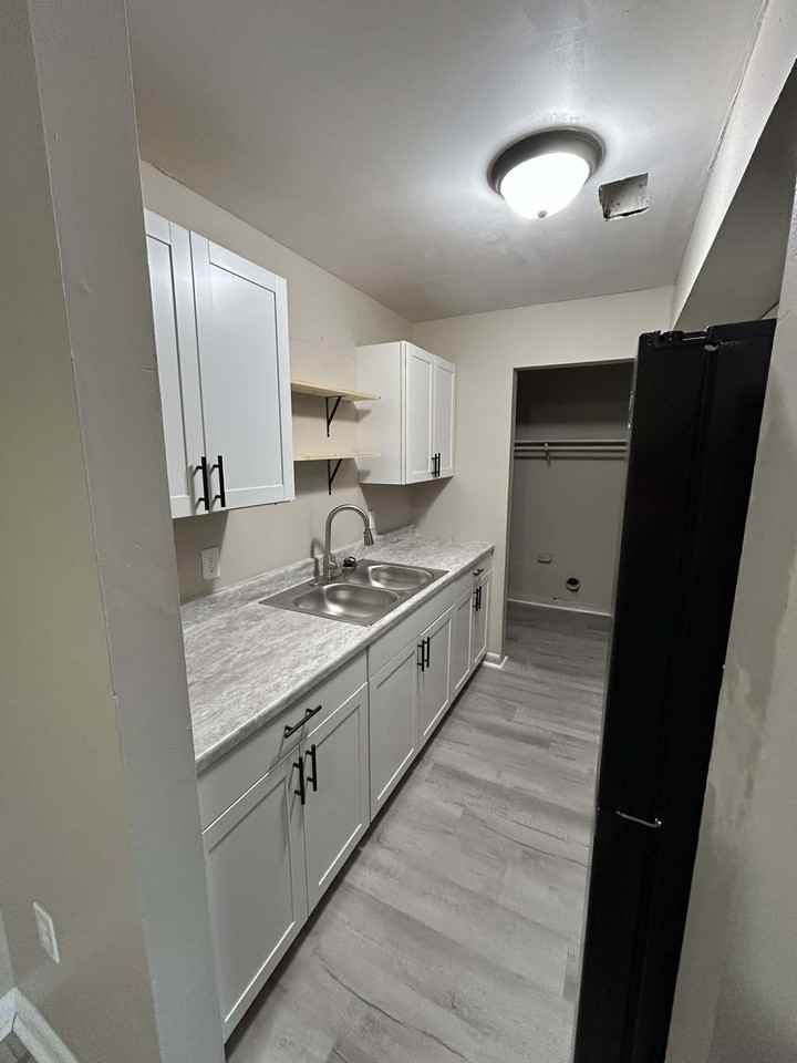 49 Farmer St #A4 - Photo 6 of 8