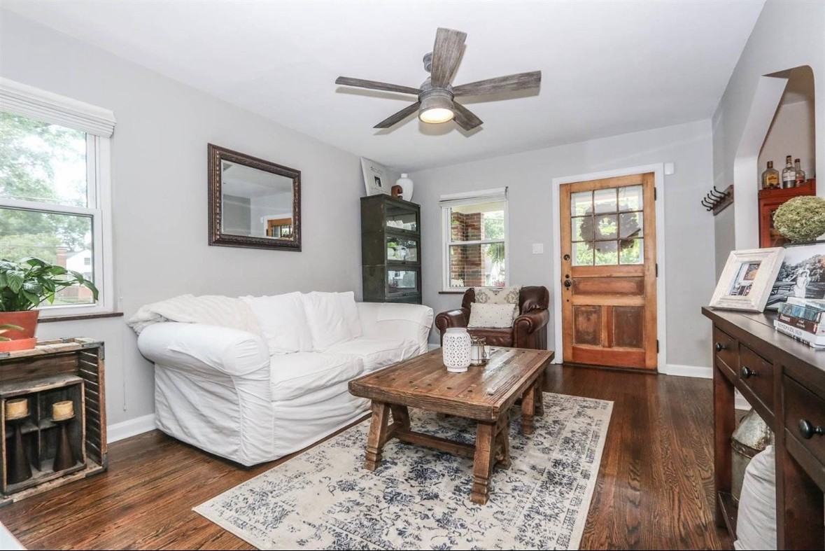 3868 Belmont Ave #NA - Photo 5 of 20