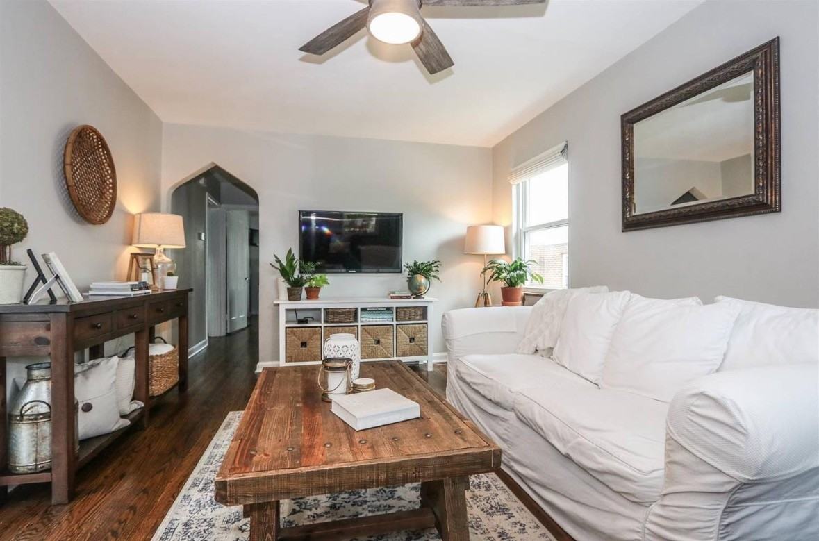 3868 Belmont Ave #NA - Photo 6 of 20