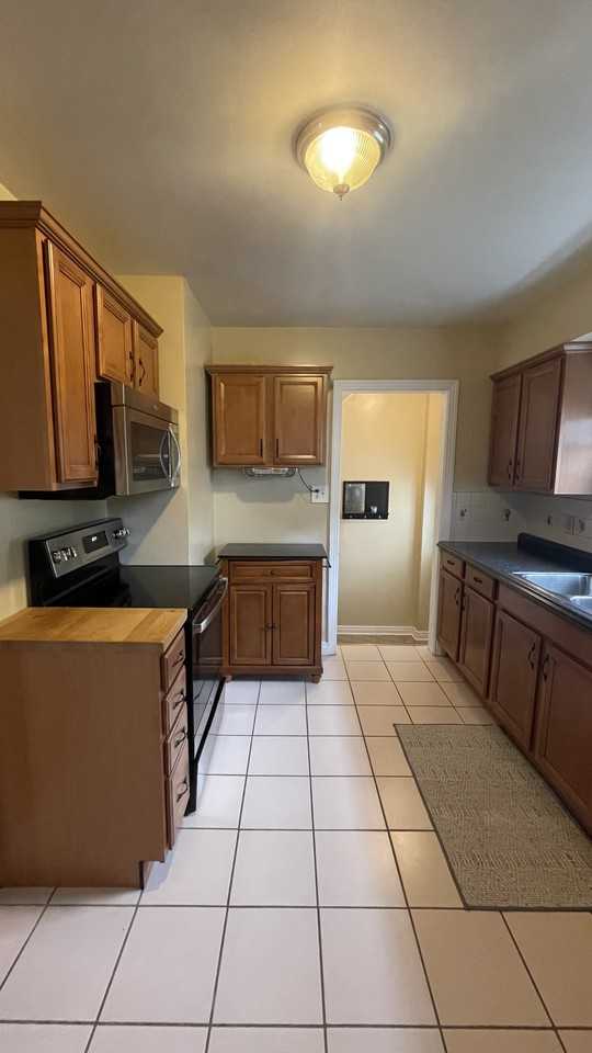 1101 S Main St #NA - Photo 7 of 36