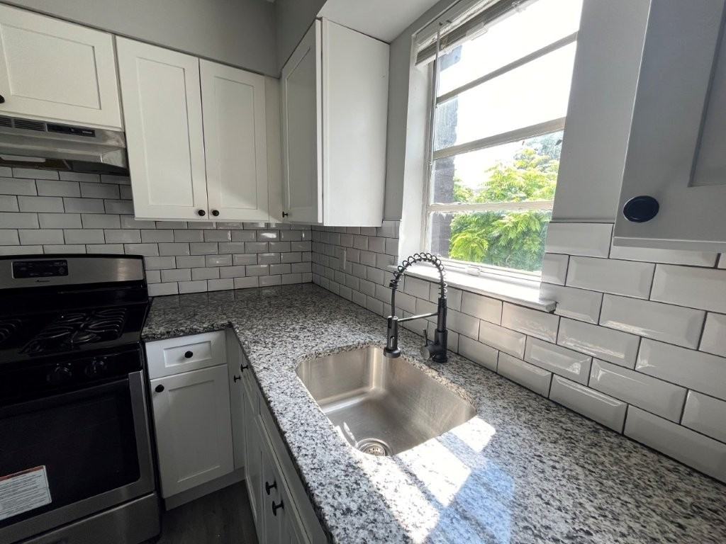 3251 Southern Ave #21 - Photo 4 of 17