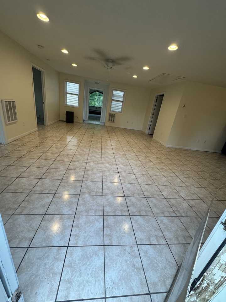 76 Broad St #NA - Photo 6 of 7