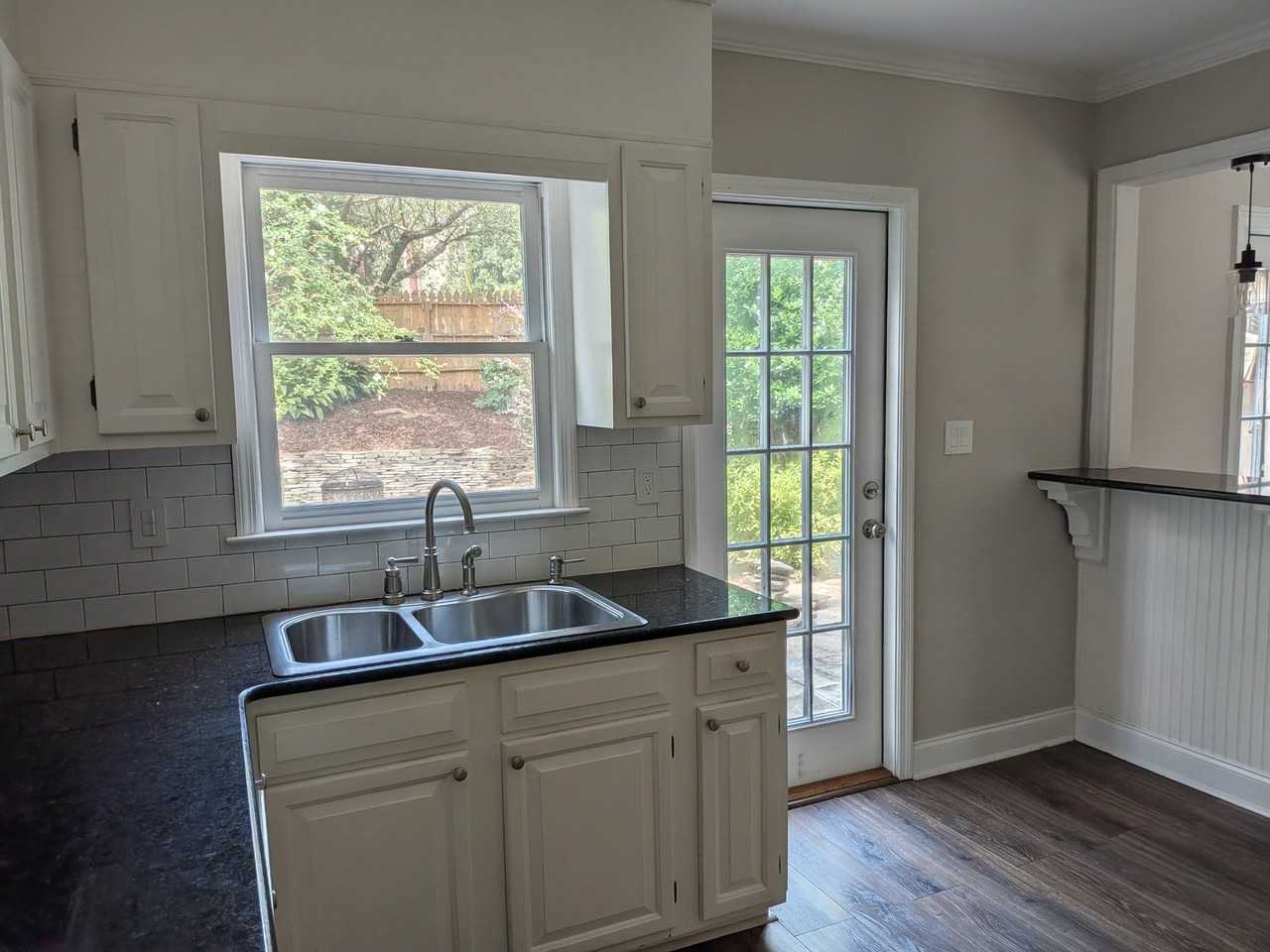 276 Windsor Pkwy #NA - Photo 6 of 26