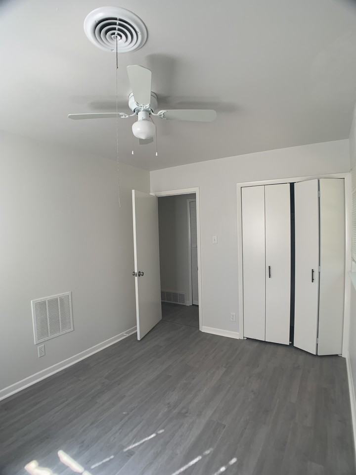 1232 King Dr #NA - Photo 3 of 4