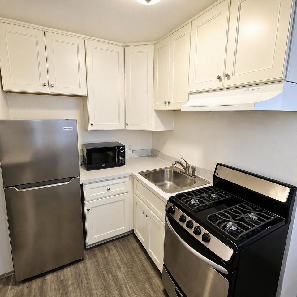 1726 7th Ave #1726 - Photo 6 of 18
