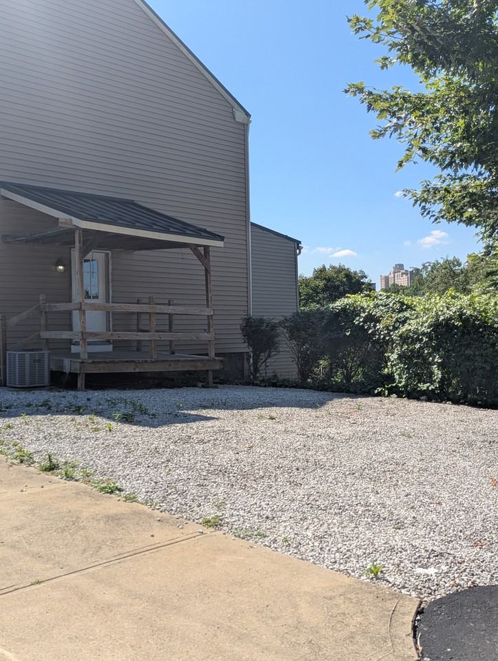 4488 Minerva St #NA - Photo 3 of 14