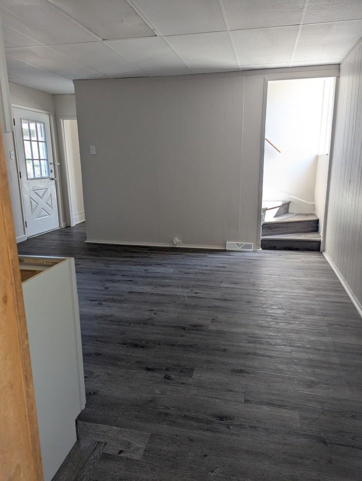 4488 Minerva St #NA - Photo 6 of 14
