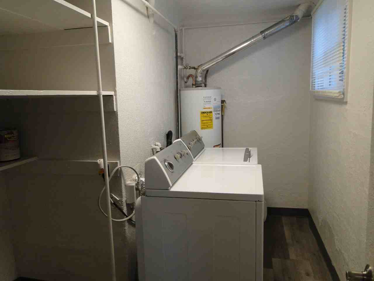 503 S Chestnut St #B - Photo 7 of 10