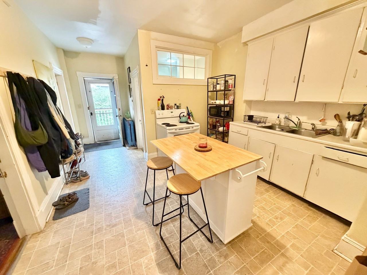 222 S Union St #3 - Photo 3 of 11