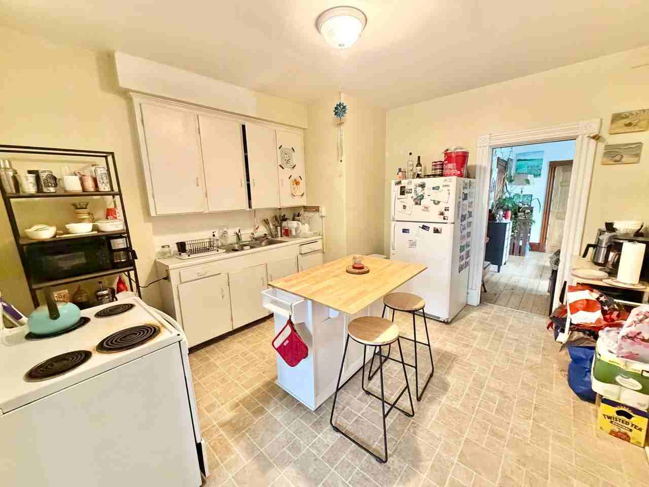 222 S Union St #3 - Photo 5 of 11