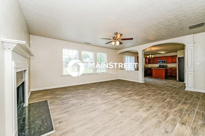 2334 Silver Maple Cir - Photo 2 of 19