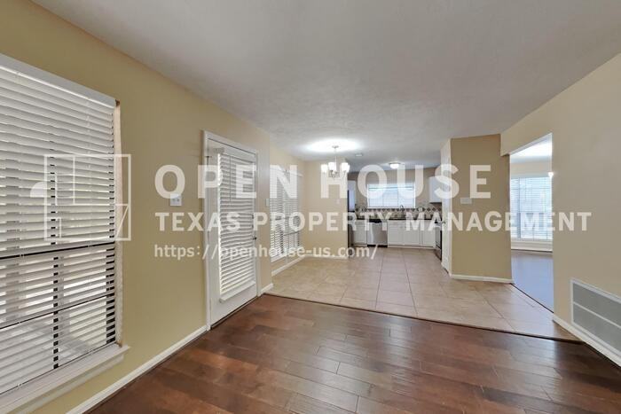 151 E Pathfinders Cir - Photo 4 of 21