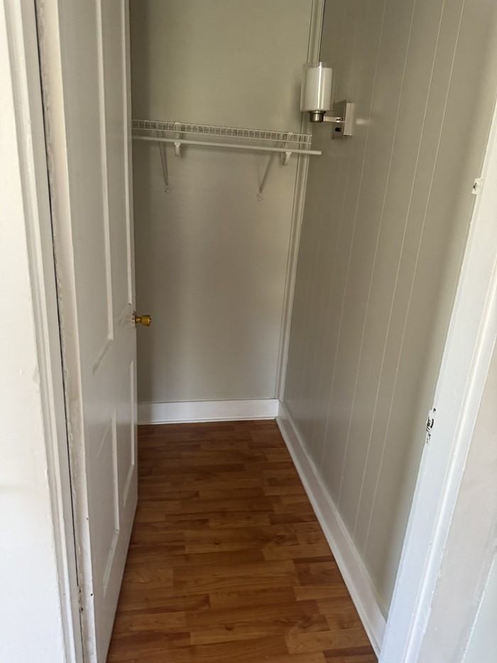 201 S Broadway St #4 - Photo 3 of 13