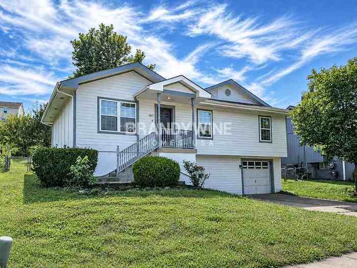 1855 Gates Dr W - Photo 2 of 25