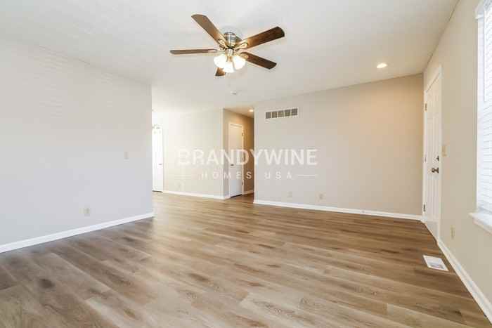 1855 Gates Dr W - Photo 6 of 25