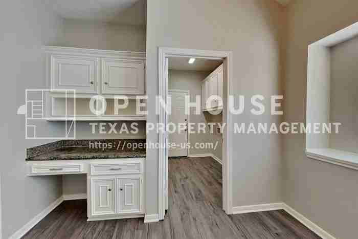 18426 Big Cypress Dr - Photo 7 of 23