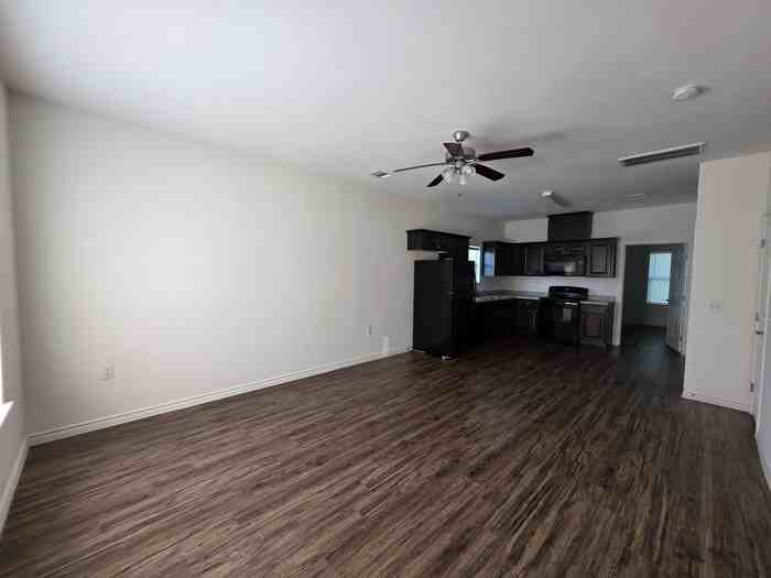 6326 Red Oak Dr - Photo 7 of 11