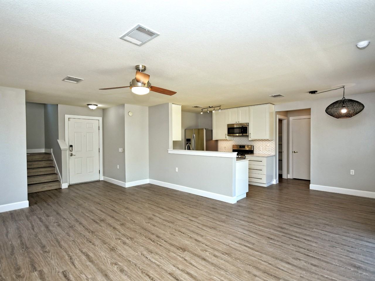 5312 Hutchinson Dr #NA - Photo 5 of 20
