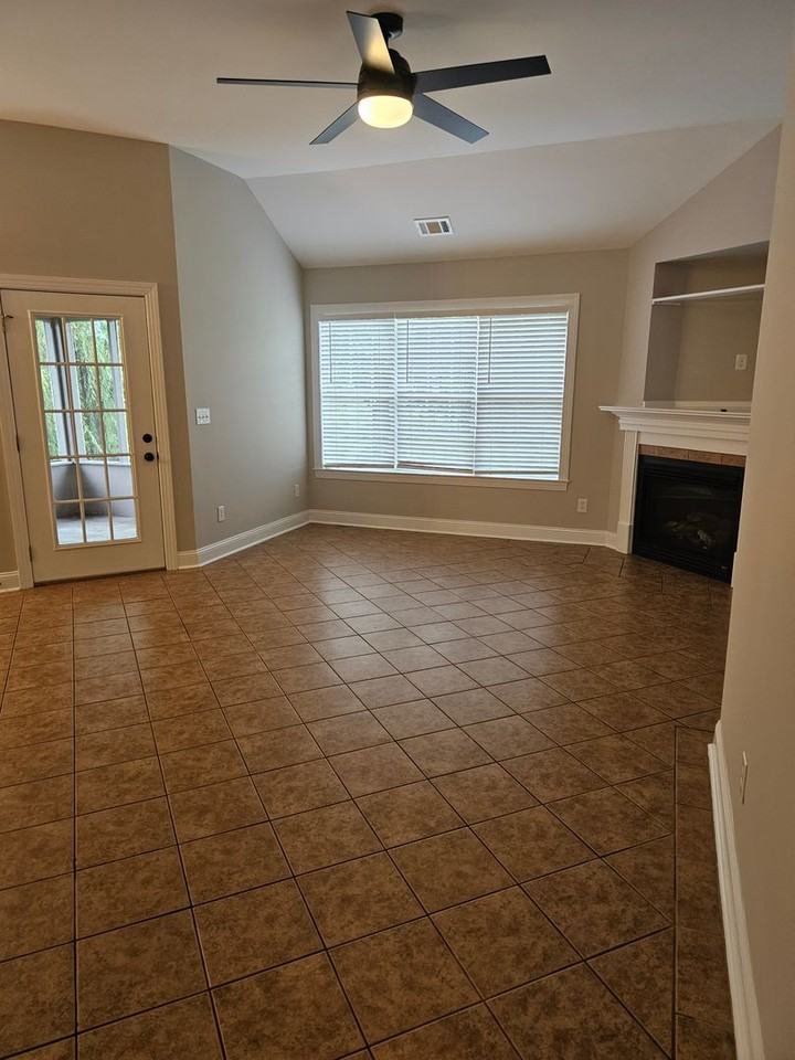 502D Castle Bay Dr - Photo 6 of 25