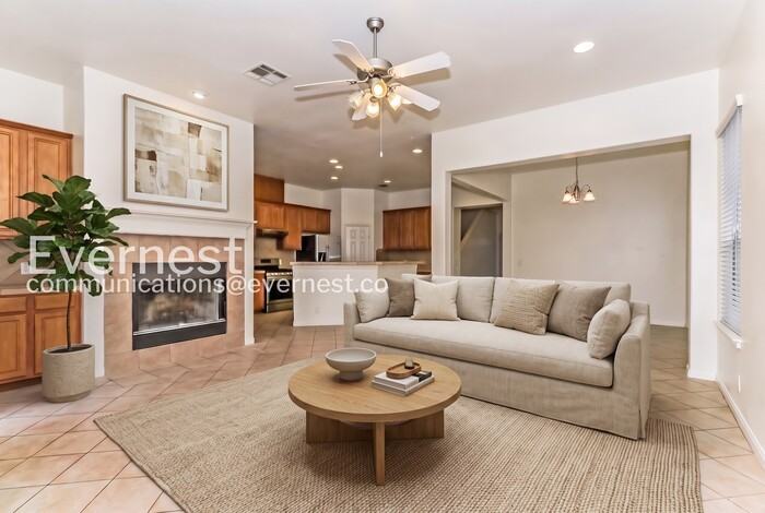 709 W 35th St - Photo 4 of 30